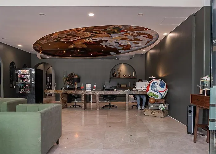 The Striped Loft Modern Elegance-centric Location